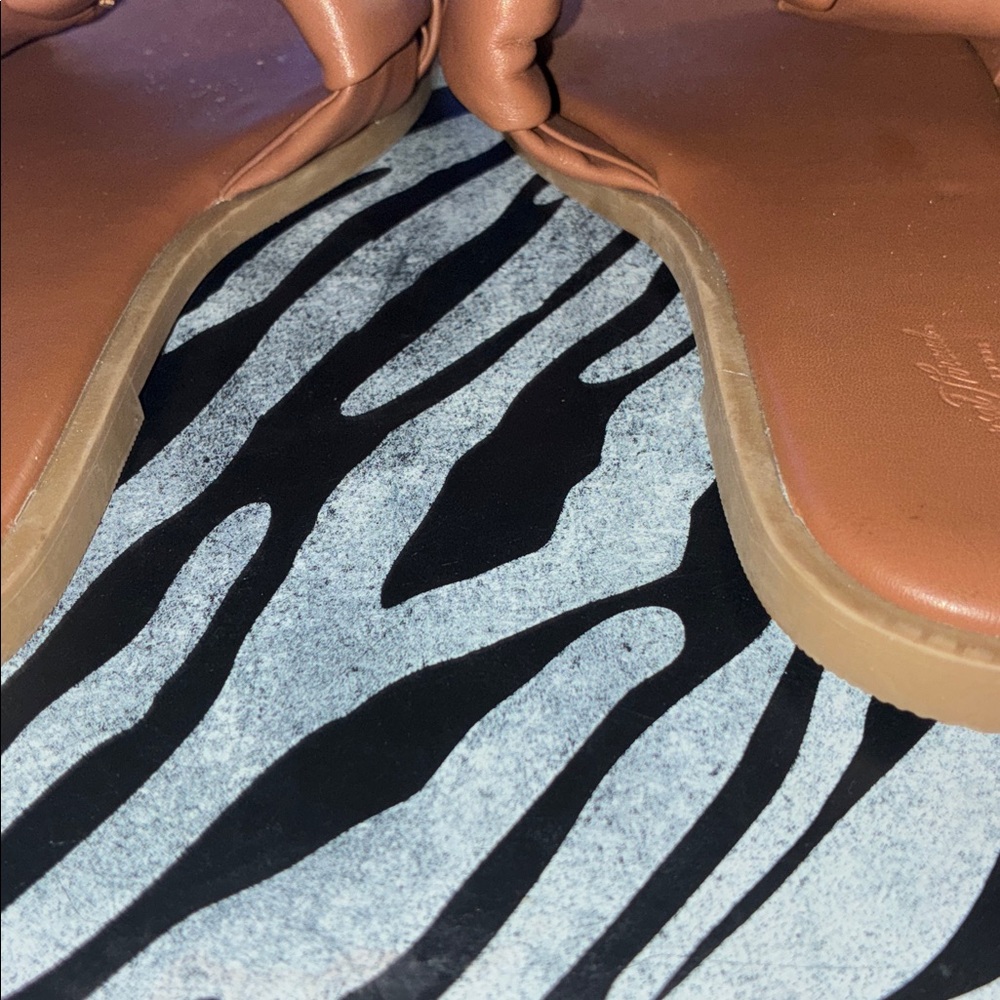 Women's Slide Sandals(Universal Thread) - Picture 10 of 16